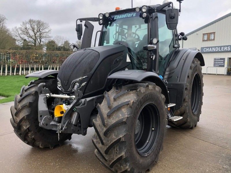 VALTRA - N175V 4WD TRACTOR - Image 2