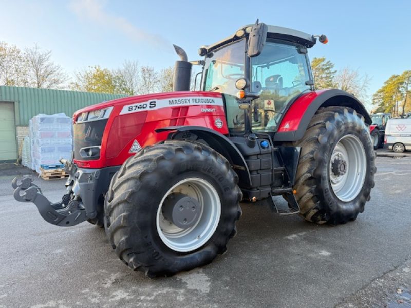 Massey Ferguson - 8740 S Exclusive - Image 2