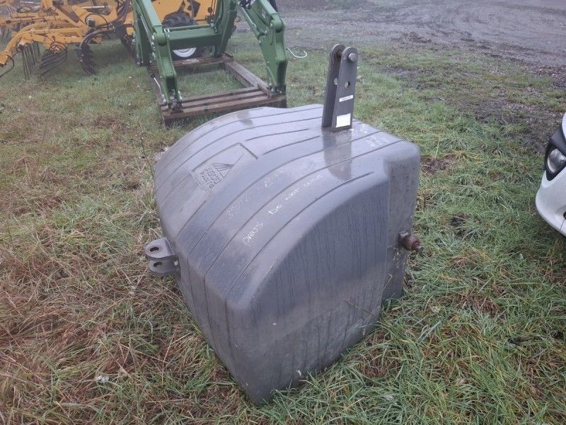 VALTRA - 1200KG WEIGHT BLOCK - Image 2