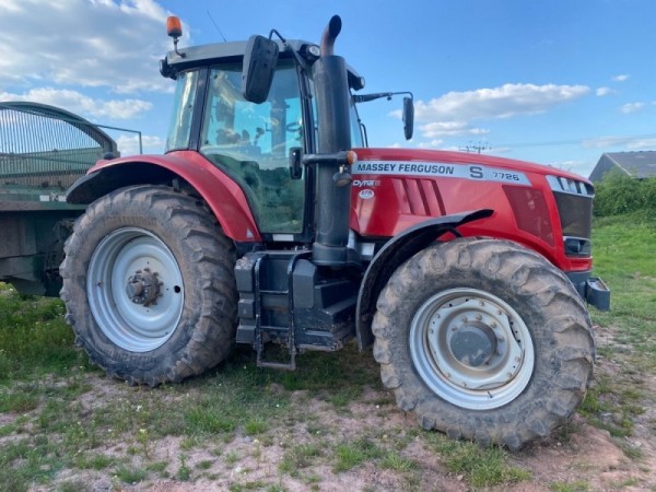 MASSEY FERGUSON - 7726S  - Image 1