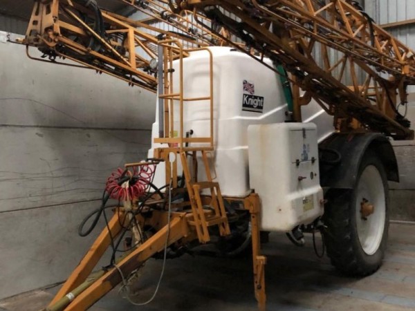 Knight - EUA 3800 Sprayer - Image 1