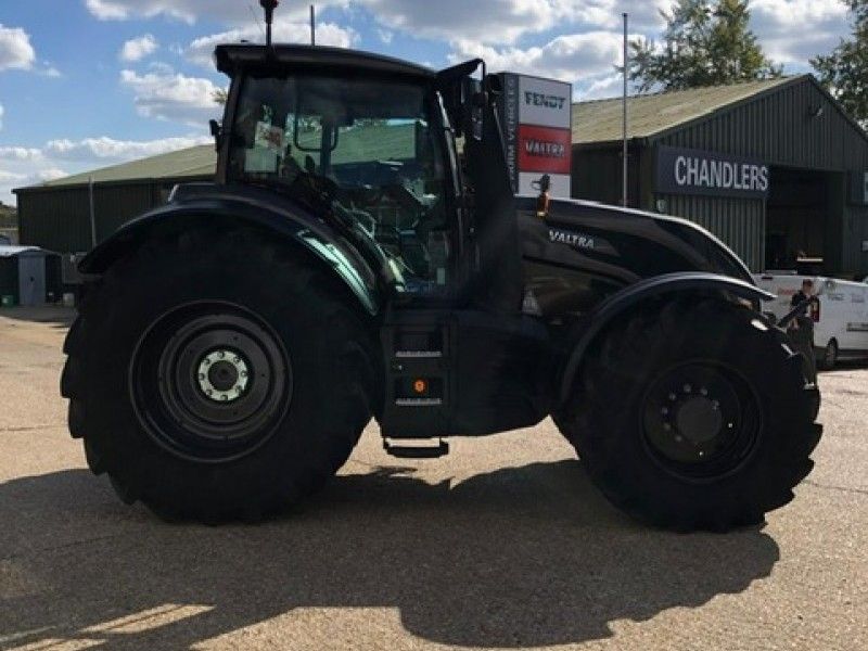 VALTRA - T175ED 4WD TRACTOR - Image 2