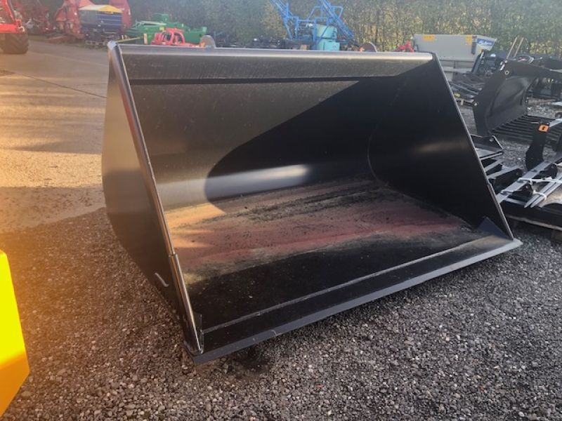 MANITOU - BLM 2300 BUCKET - Image 1