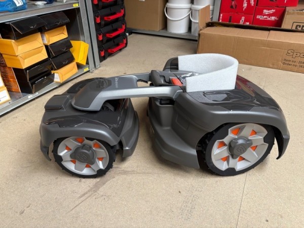HUSQVARNA - AUTOMOWER 435X ROBOTIC - Image 1