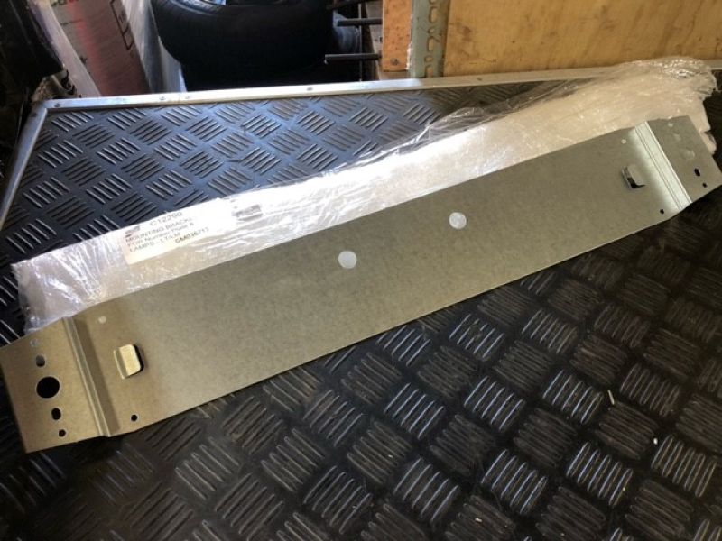 IFOR WILLIAMS - C12290 MOUNTING BRACKET - Image 1
