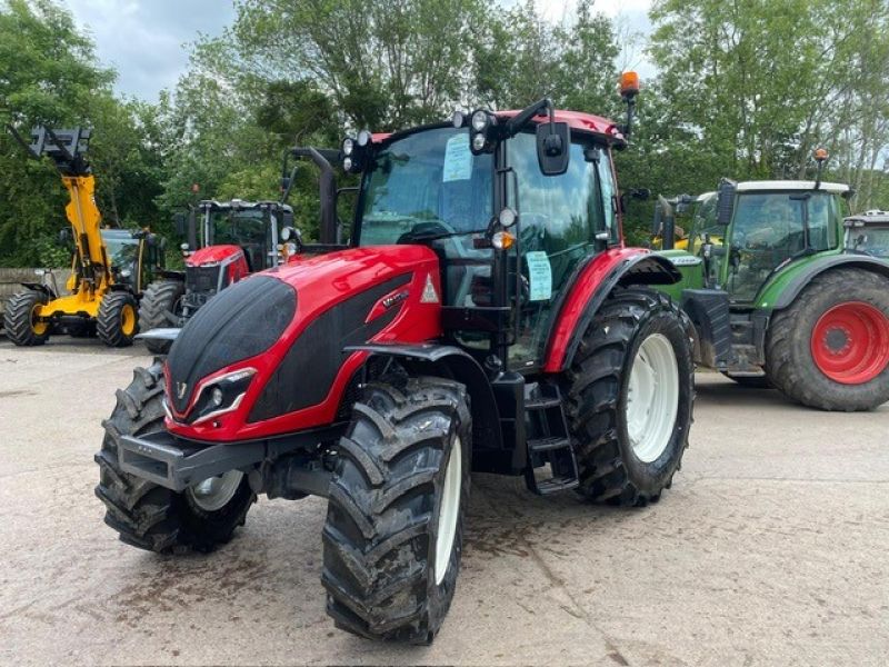 VALTRA - A115MH4 TRACTOR - Image 2