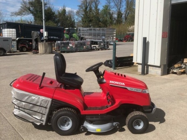 HONDA - HF2417HTE RIDE ON MOWER - Image 1