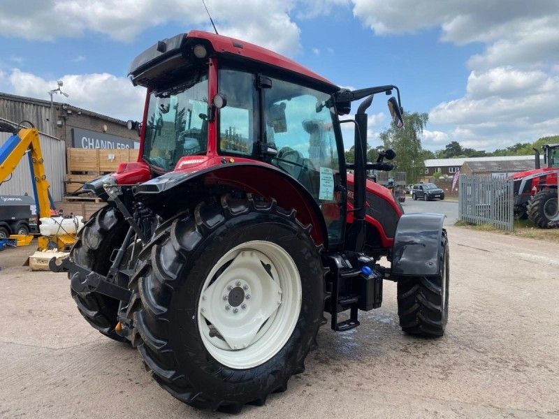 VALTRA - A115MH4 TRACTOR - Image 6