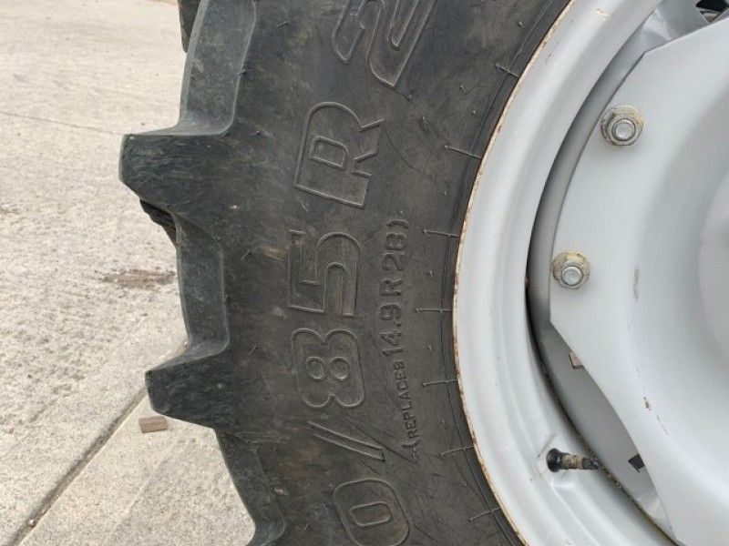 Massey Ferguson - 14.9R28 18.4R38 - Image 7