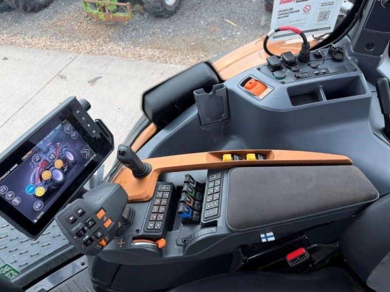 VALTRA - S416 4WD TRACTOR - Image 8