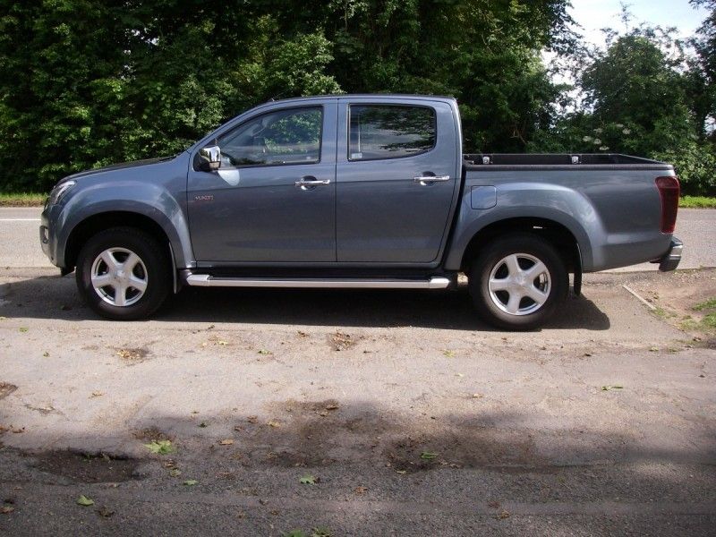 Isuzu - D Max Yukon Double Cab - Image 2