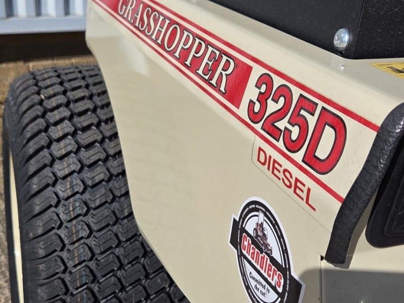 GRASSHOPPER - 325D 52 RIDE ON MOWER - Image 4