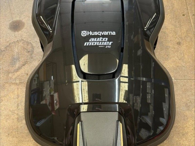 HUSQVARNA - AM310 MK2 ROBOTIC MOWER - Image 1
